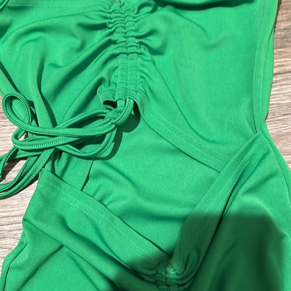 ChicMe Green Mini Dress - Picture 2 of 3
